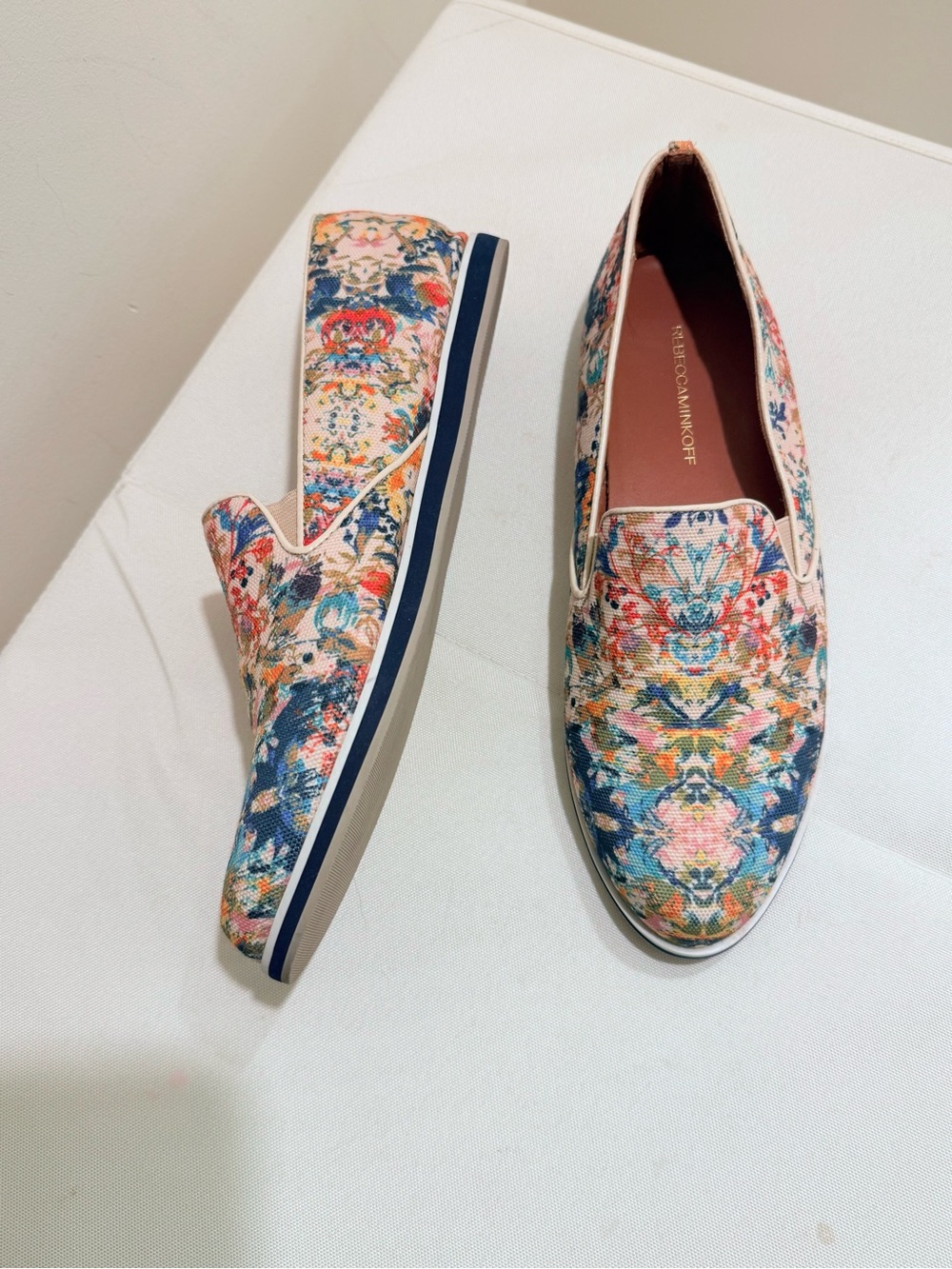 Rebecca Minkoff Floral Flats loafers Shoes Sneakers 8.5 like new